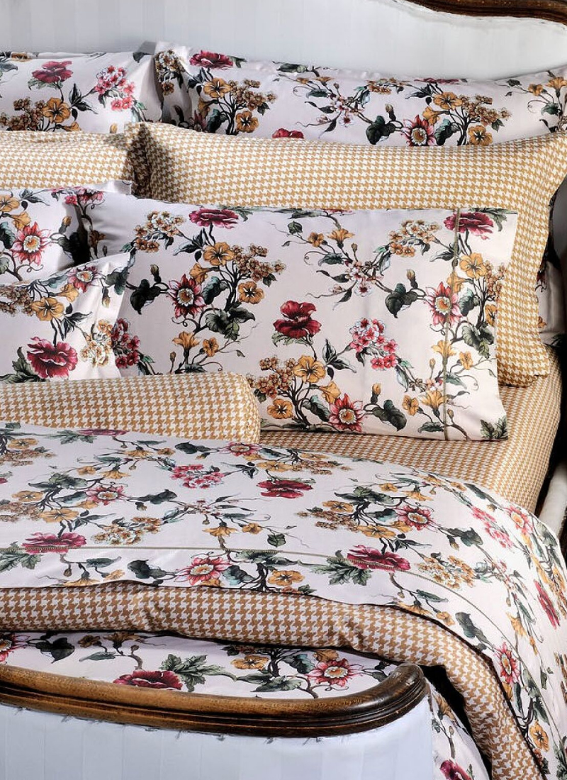 QUEEN DUVET COVER SET BEIGE FLOWER (S868)