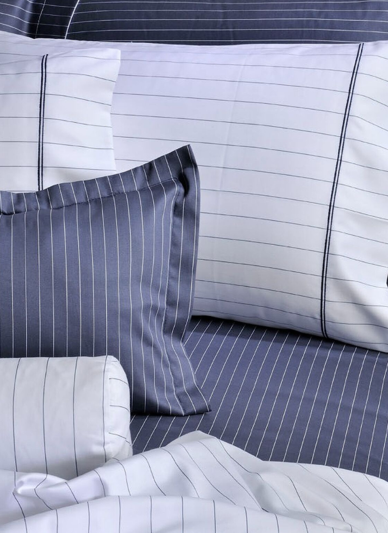 QUEEN DUVET COVER SET PIN STRIPE BLUE (S883)