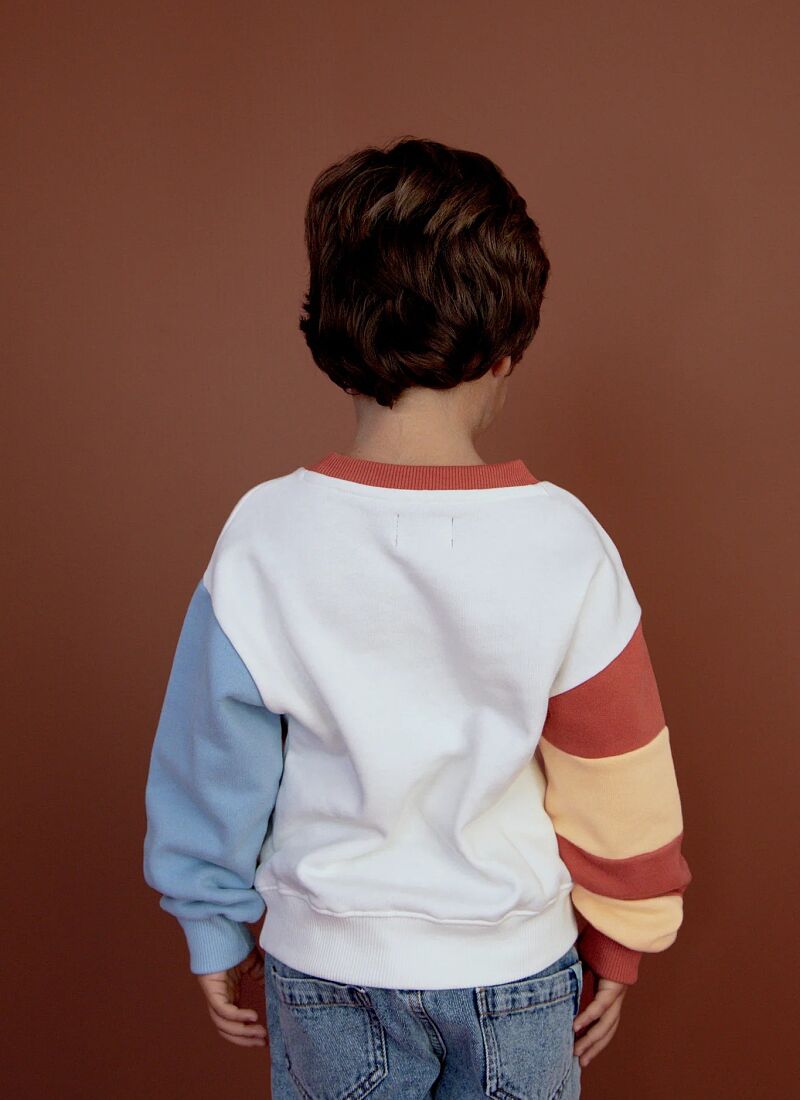 BACKYARD SWEATSHIRT