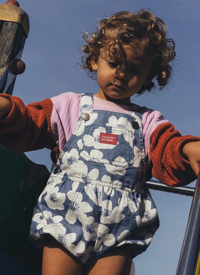 TRAIN STASION SWEATSHIRT