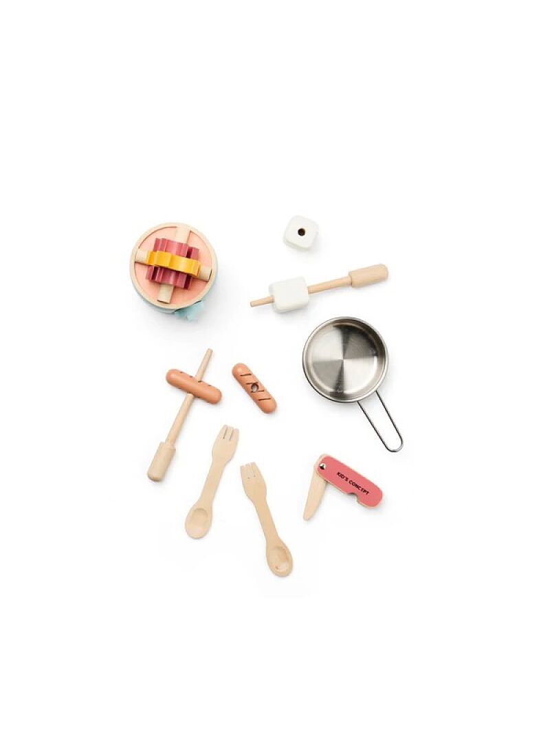 WOODEN TOY CAMPING COKKING SET