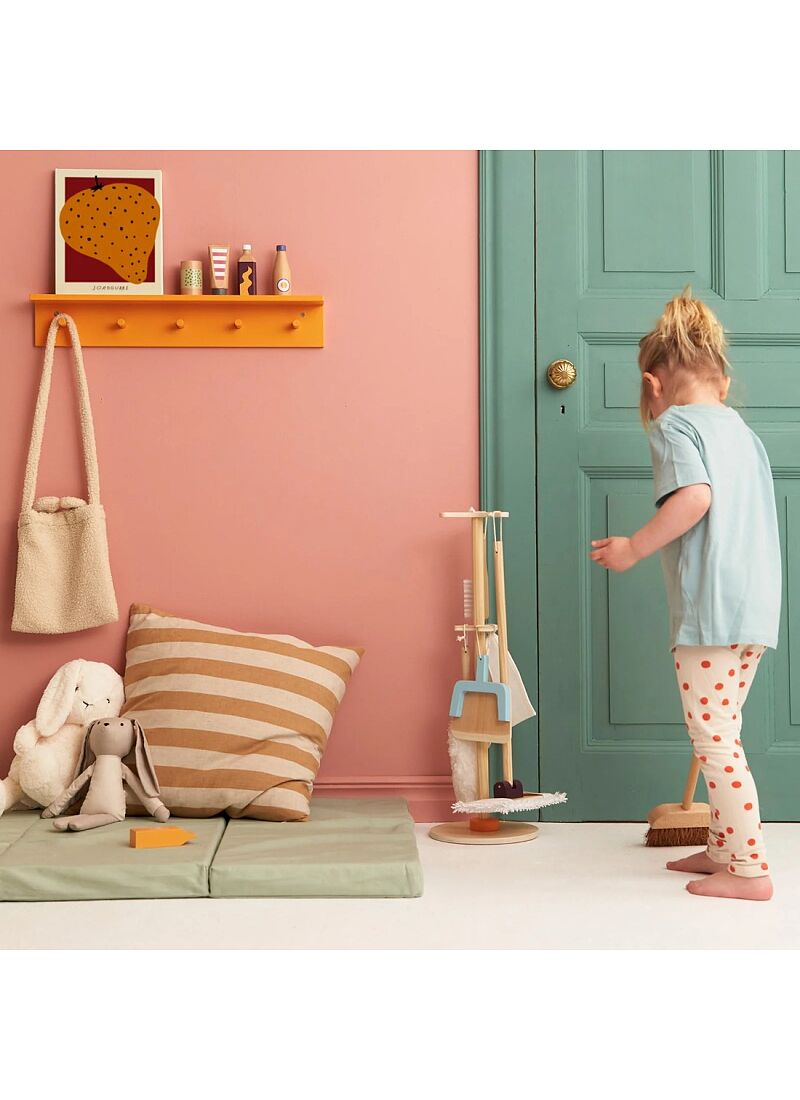 WOODEN CLEANING SET