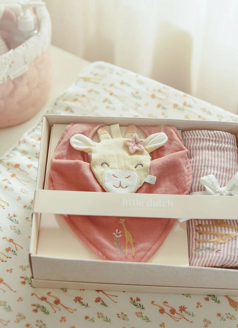 GIFT BOX GIRAFFE