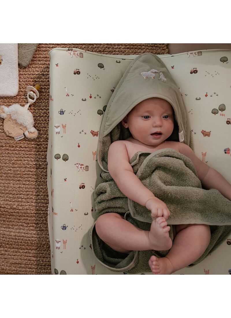 HOODED LITTLE FARM