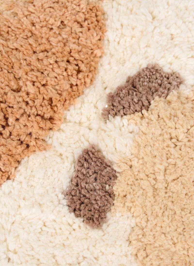 CARPET GIRAFFE (110X110)