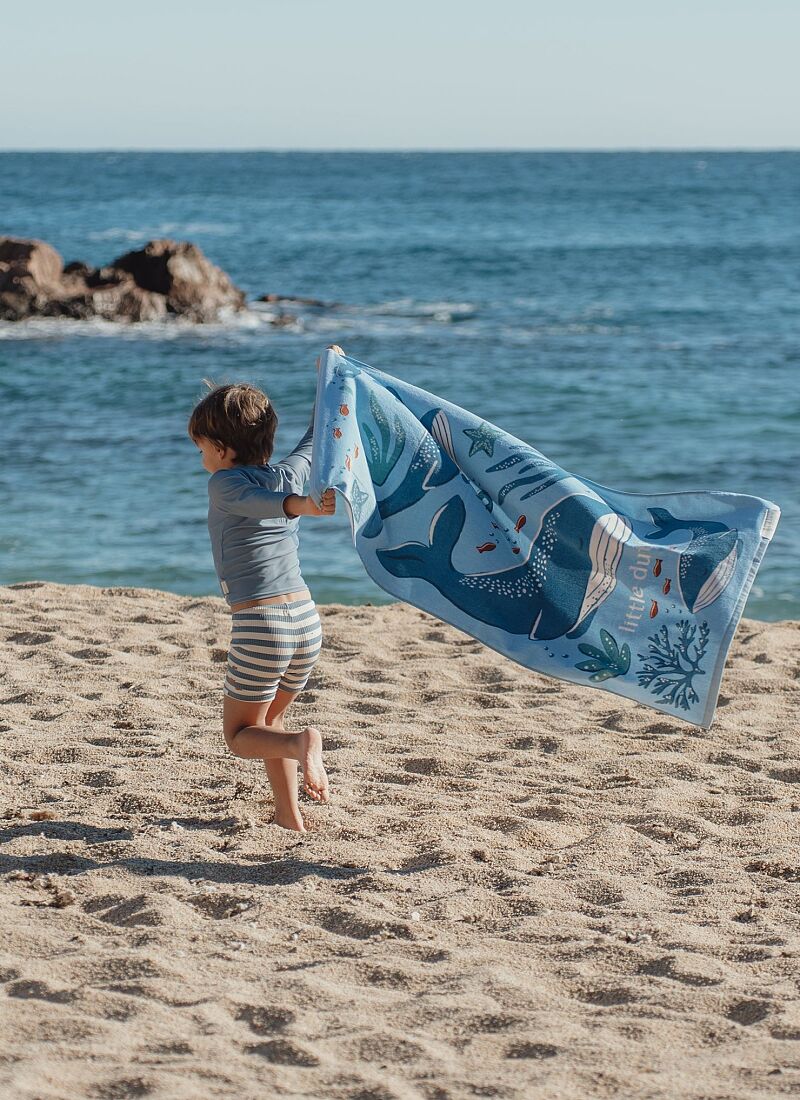 CHILDREN'S BEACH TOWEL OCEAN WORLD BLUE