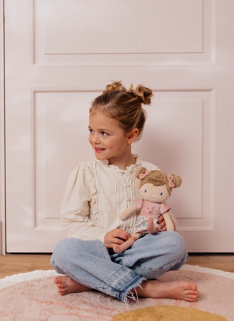 MEDIUM DOLL ROSA