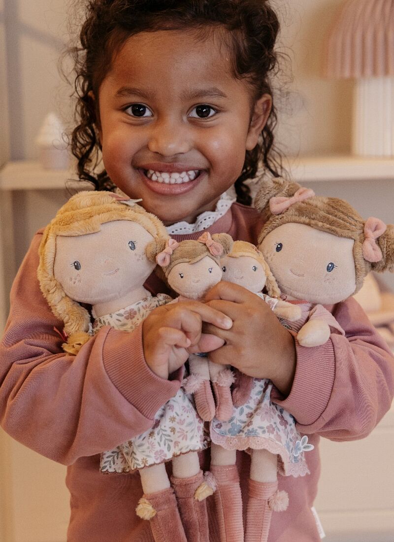 MEDIUM DOLL JULIA