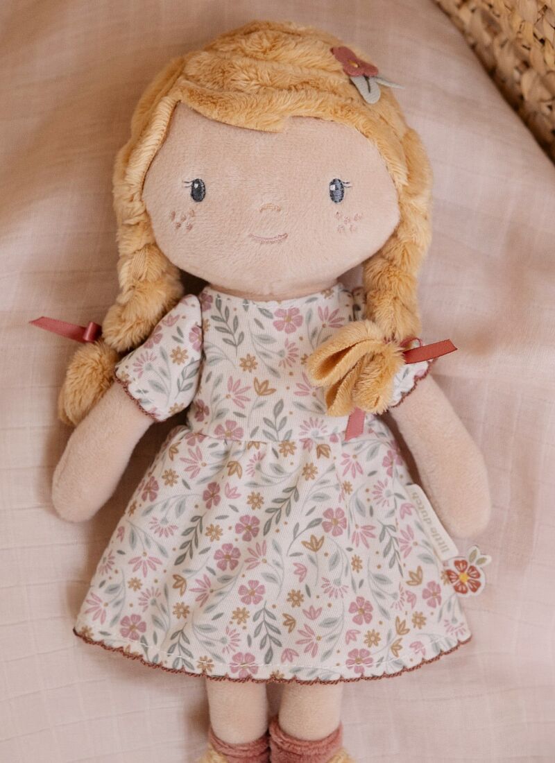 MEDIUM DOLL JULIA