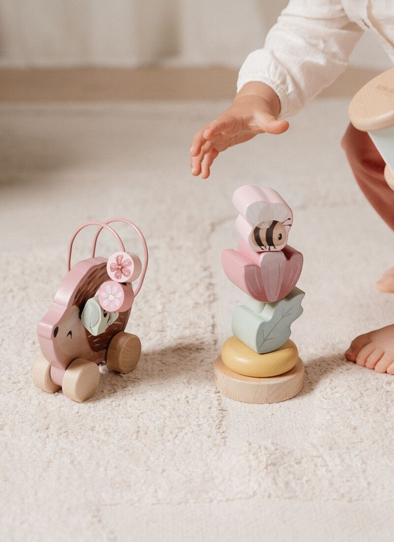 WOODEN TOY FAIRY GARDEN