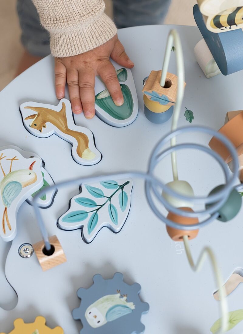 ACTIVITY TABLE FOREST FRIENDS
