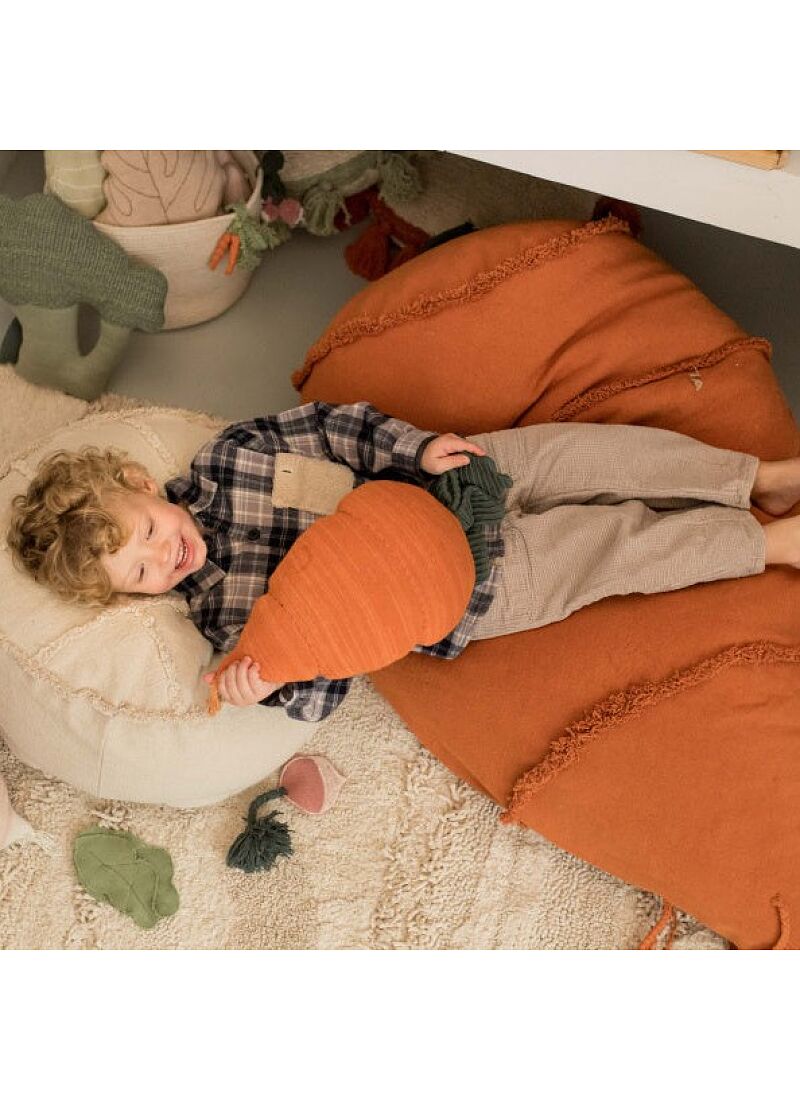 FLOOR CUSHION CATHY THE CARROT
