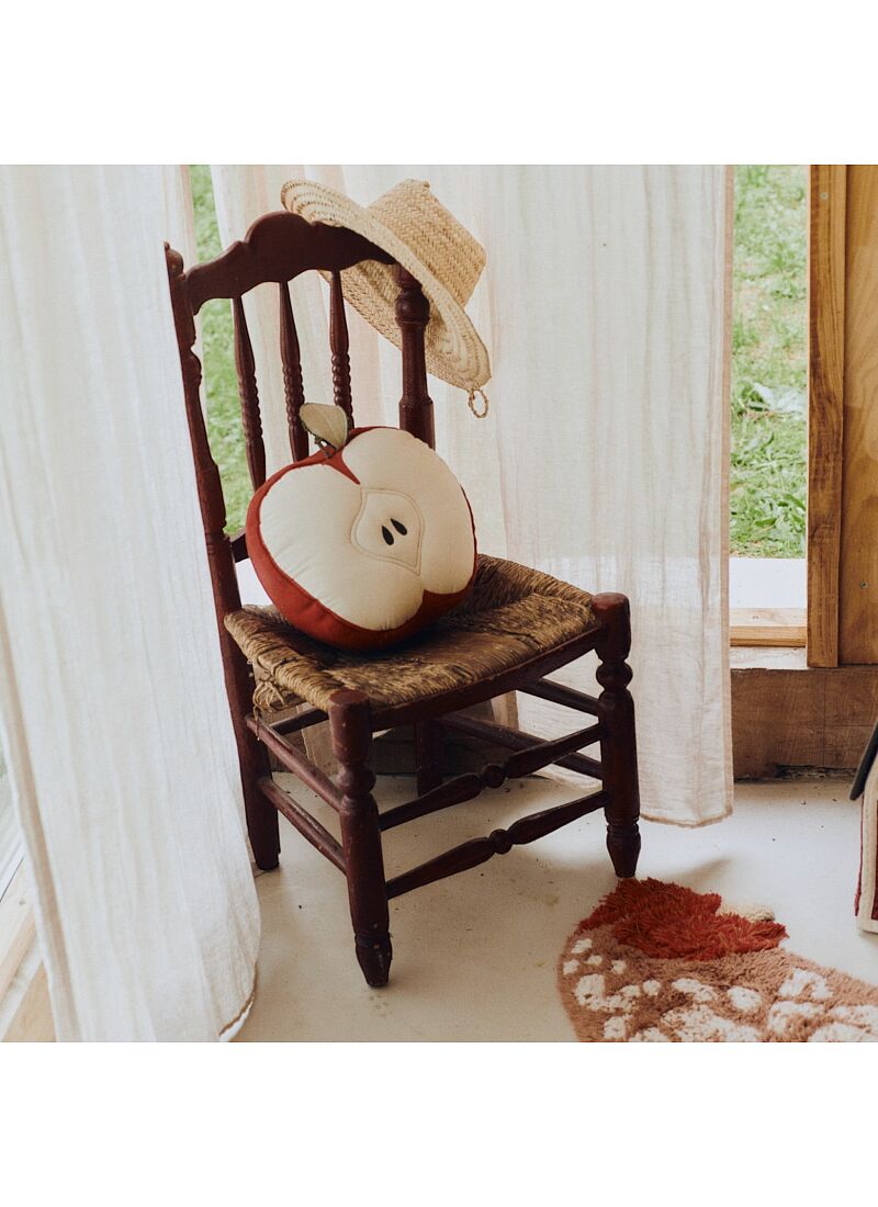 CUSHION APPLE