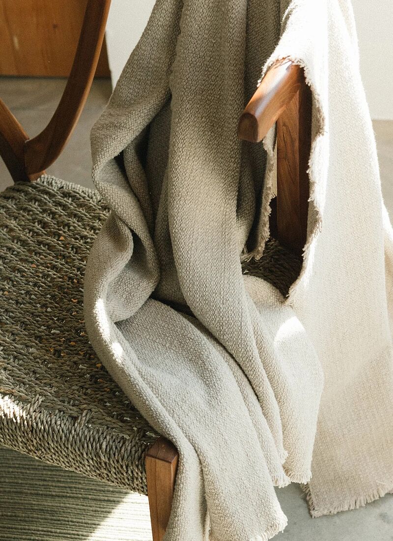 BLANKET NATURAL (130X180)