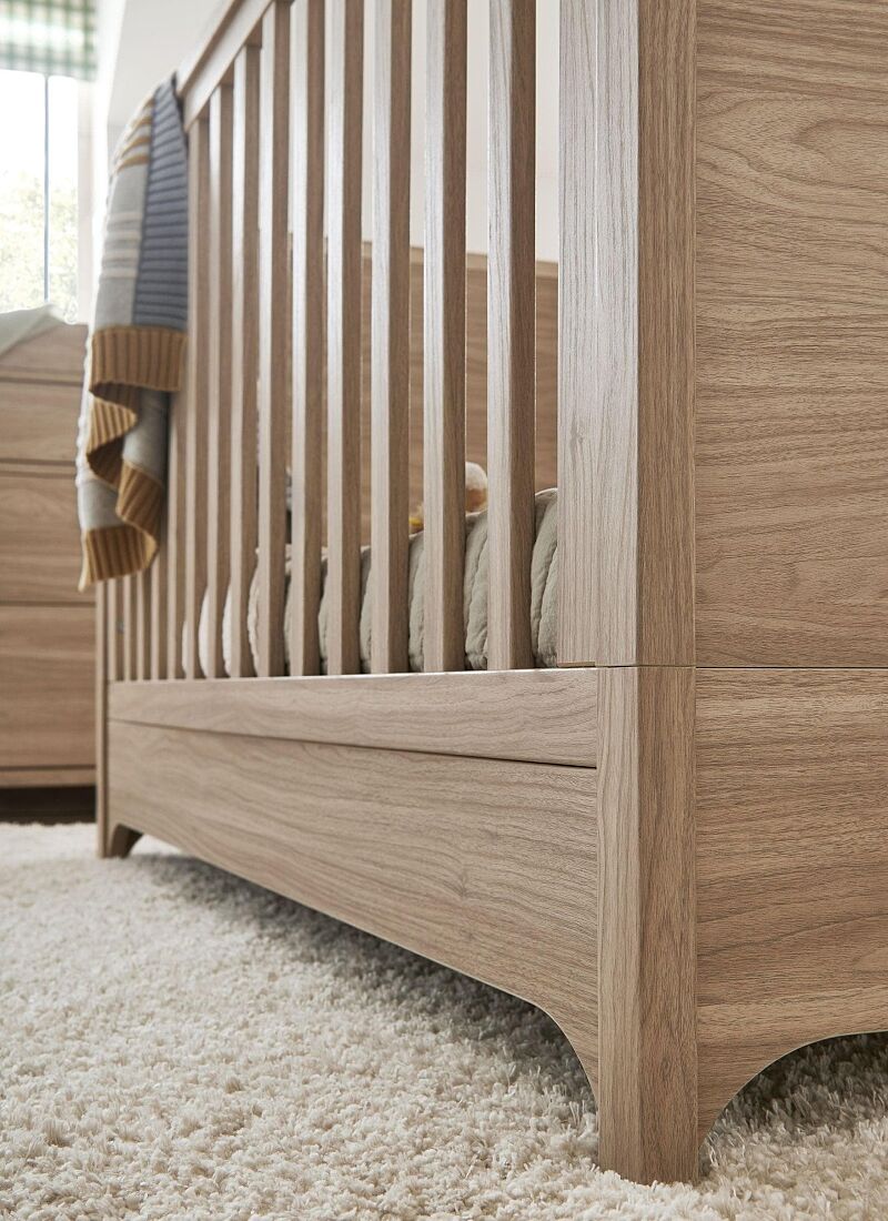 CRIB BARTON OAK