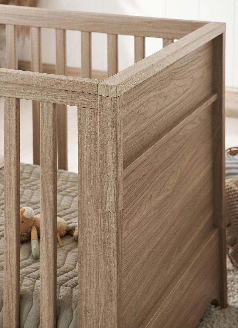 CRIB BARTON OAK
