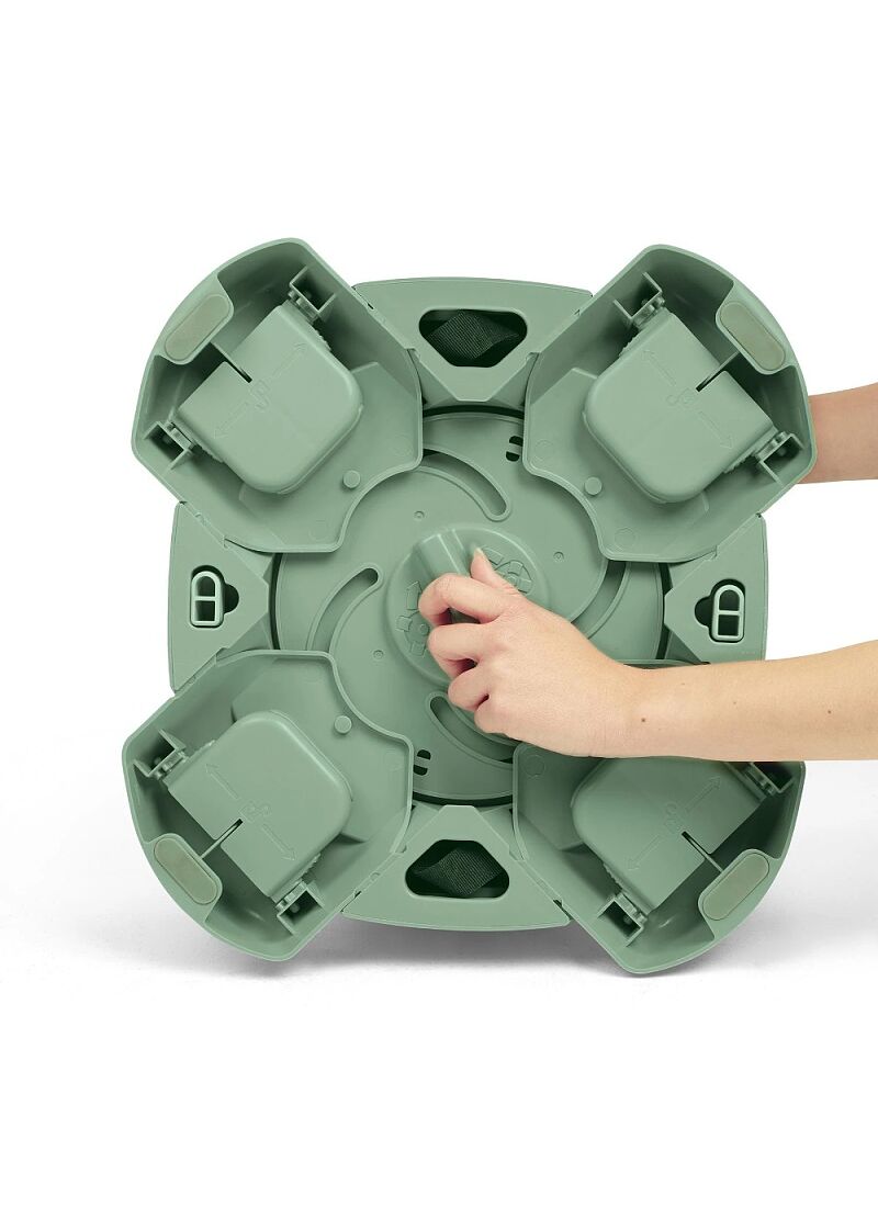 BABY BOOSTER SEAT BUG & ACT TRAY EUCALYPTUS