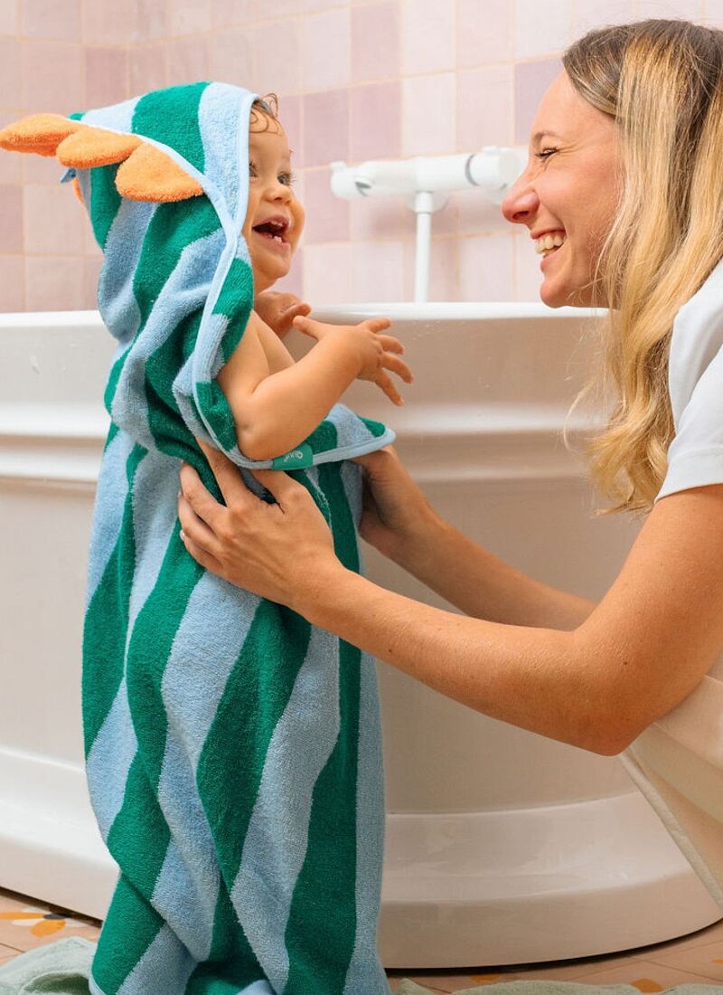 BATHROBE TOWEL DINOSAUR LAGOON