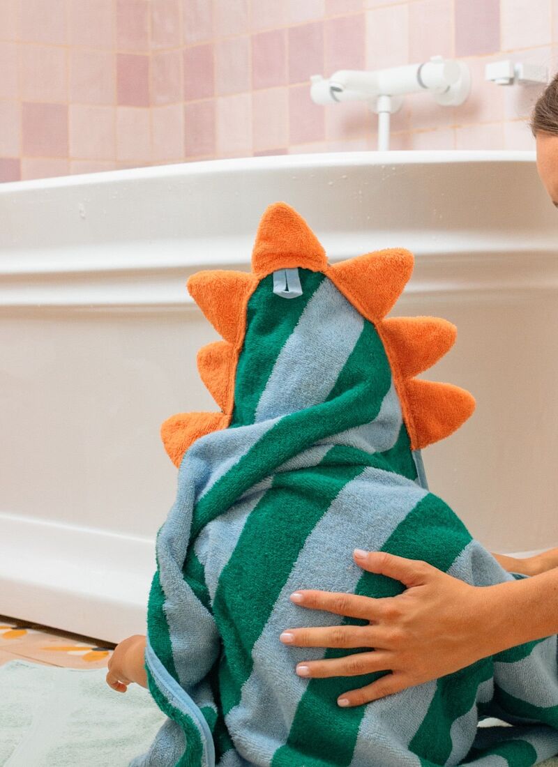 BATHROBE TOWEL DINOSAUR LAGOON