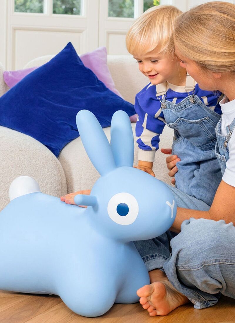 INFLATABLE ANIMAL BUNNY BLUE