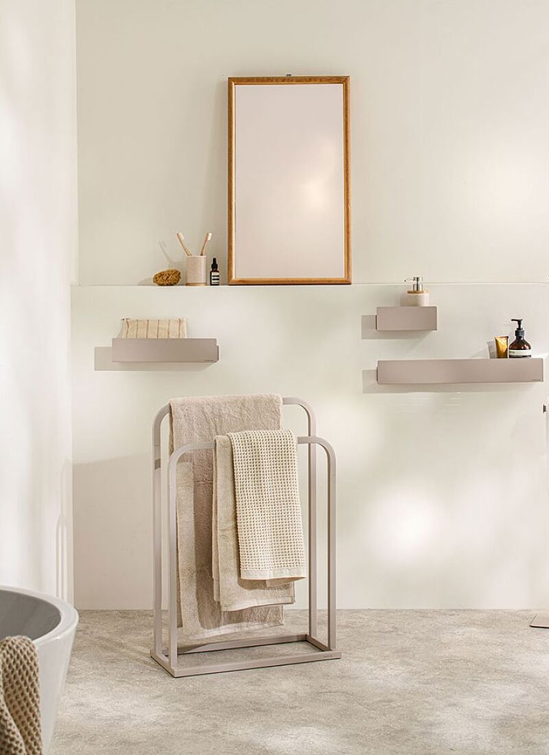 FLO0R HANGER BRIX GREIGE
